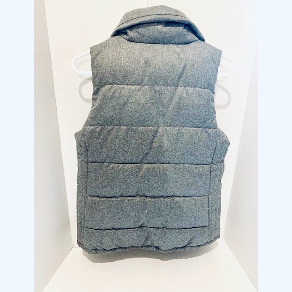Old Navy Women’s Puffer  Vest - Picture 2 of 3